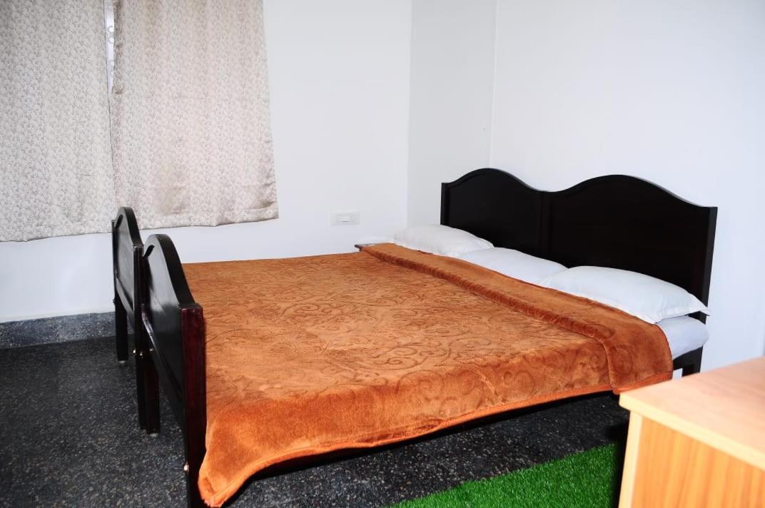Park Corner Home Stay Кунур Экстерьер фото