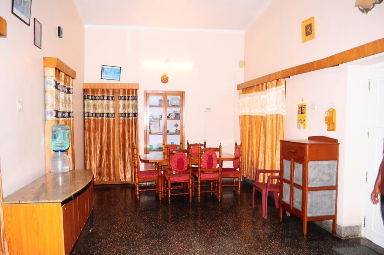 Park Corner Home Stay Кунур Экстерьер фото