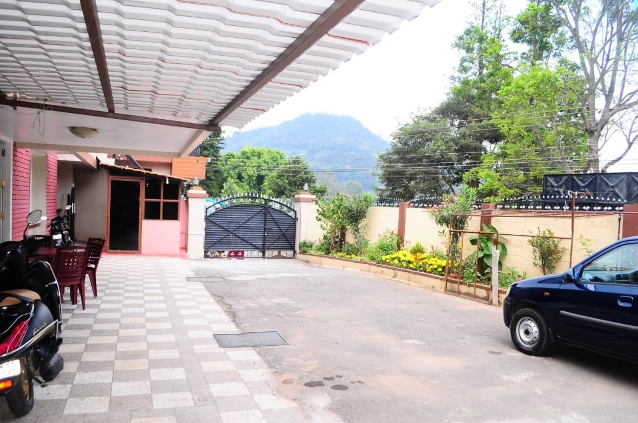 Park Corner Home Stay Кунур Экстерьер фото