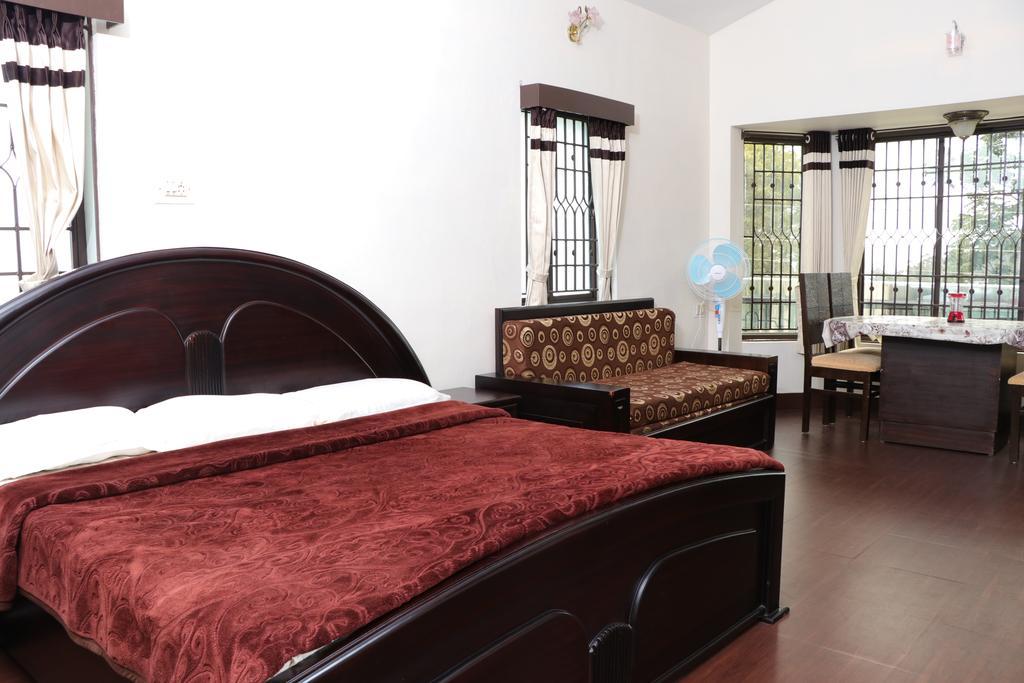 Park Corner Home Stay Кунур Экстерьер фото