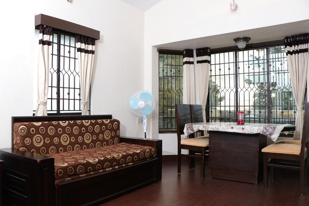 Park Corner Home Stay Кунур Экстерьер фото